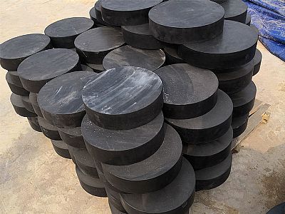 五峰县板式橡胶支座由若干层橡胶片与薄钢板经加压硫化